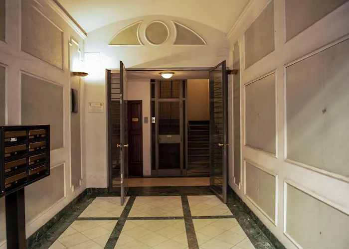 Cavour Rosa Apartment By Mamo Florence